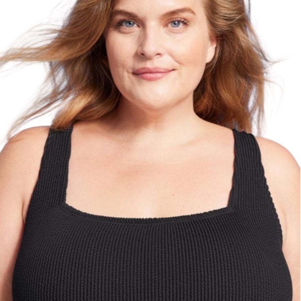 KONA SOL Full Coverage
Pucker Textured Square Neck
One Piece Swimsuit Plus Sz 20 - Picture 3 of 7